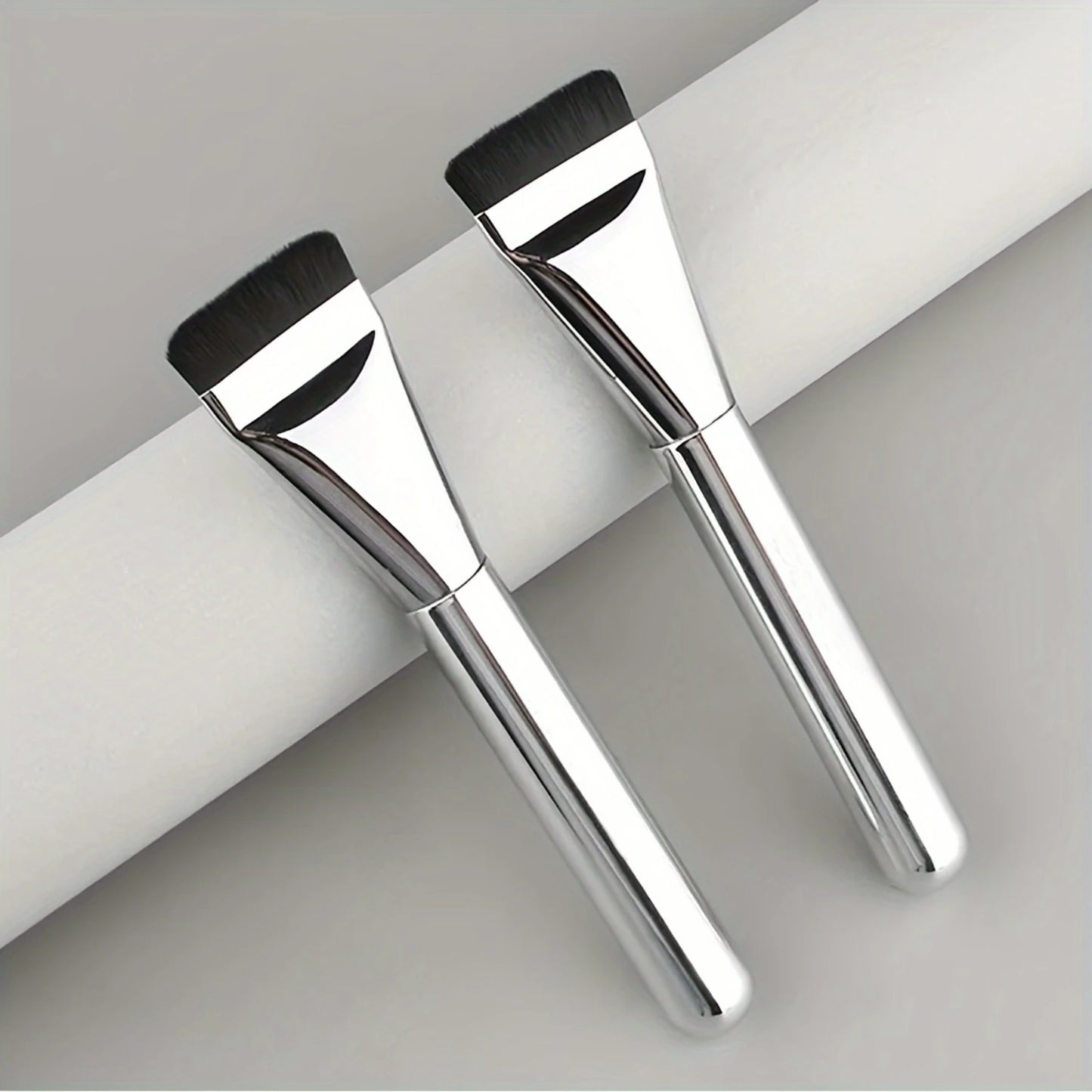 Multi-Use Foundation Brush - Nylon Bristle, Flawless Skin, Ergonomic Handle, Travel Friendly